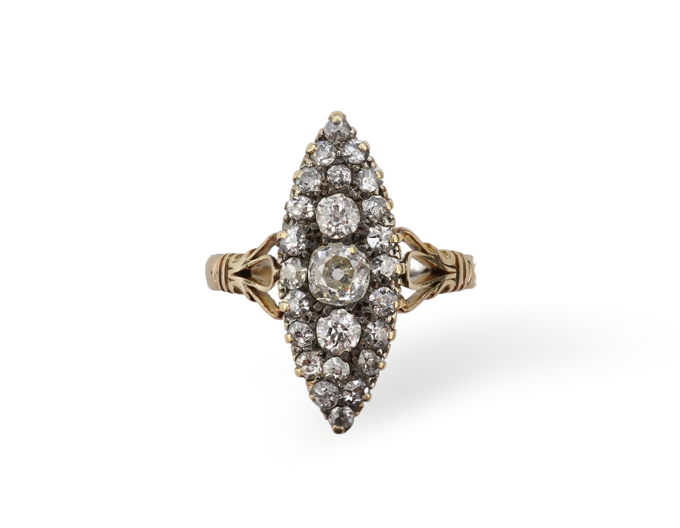 A Victorian diamond ring, late 19th century